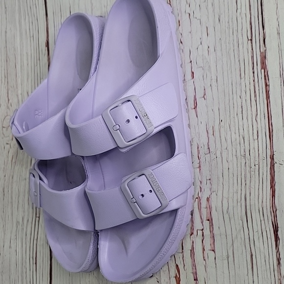 Birkenstock Light Purple Slide Sandals Size 8.5 - Picture 2 of 6